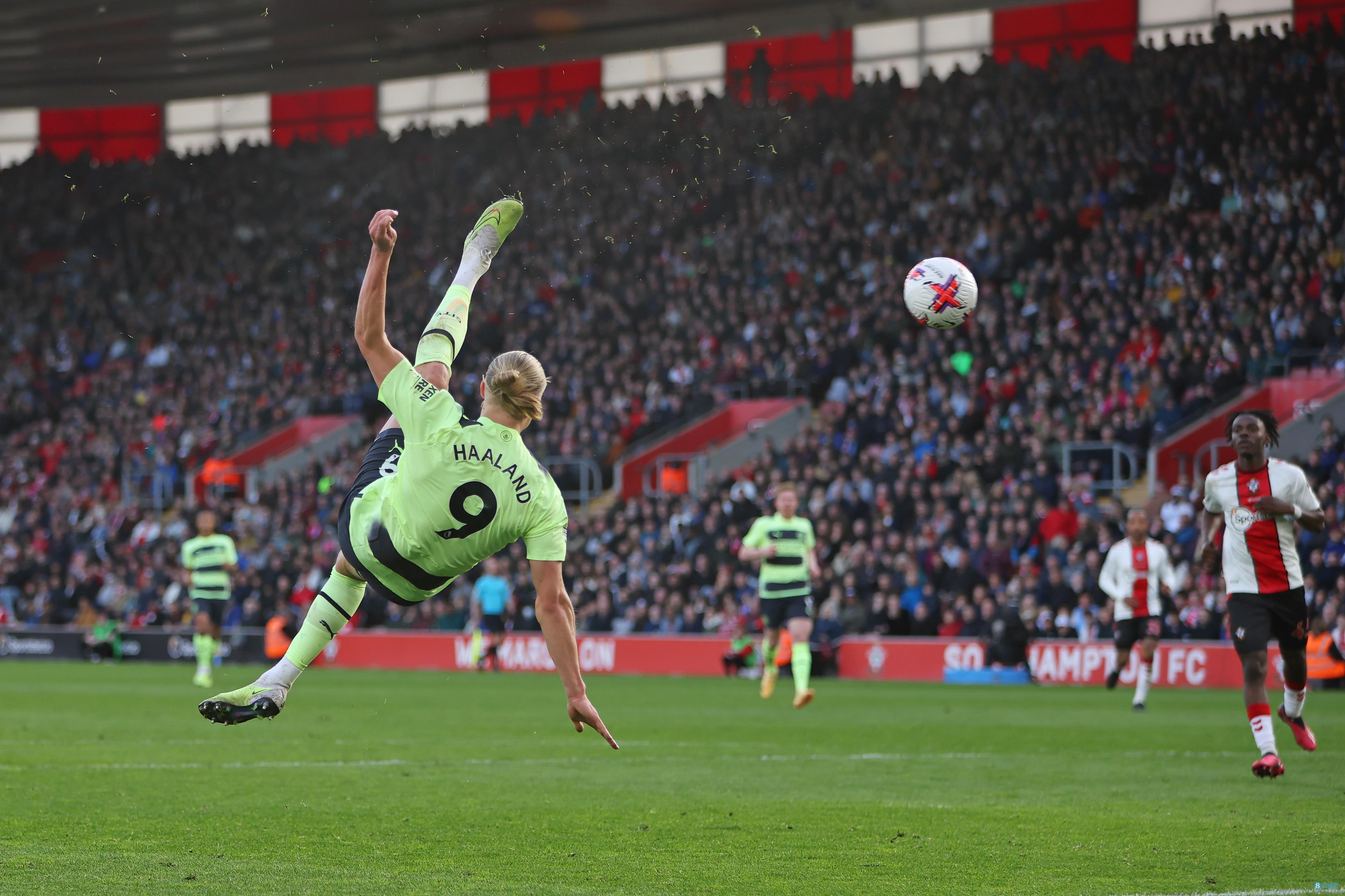 美媒：无论詹姆斯是否退役，这都将是他在湖人的最后一个赛季